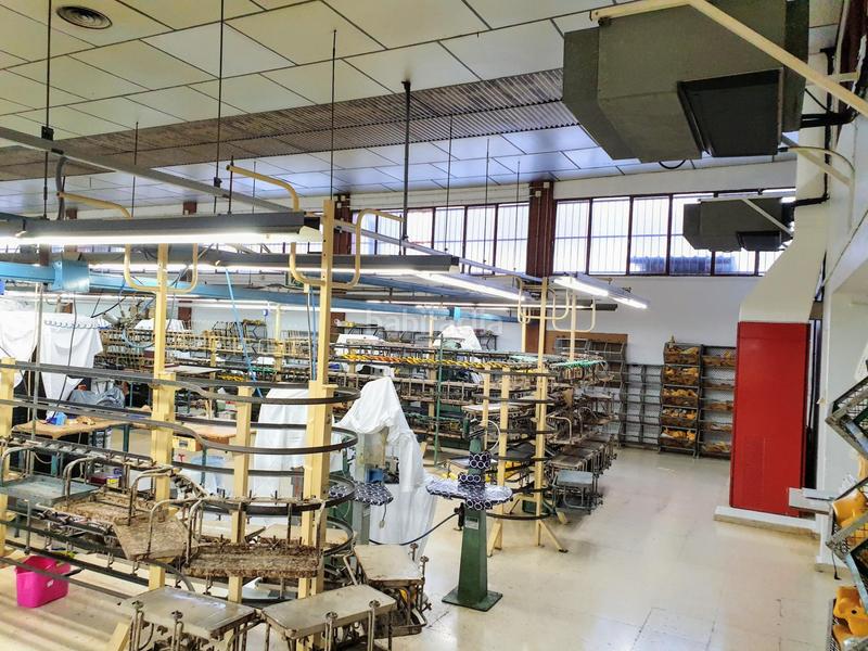 Foto 1957db67-0a0b-4676-8c89-c694630e0433. Fabrikhalle in Campo Alto-Club de Campo Elda