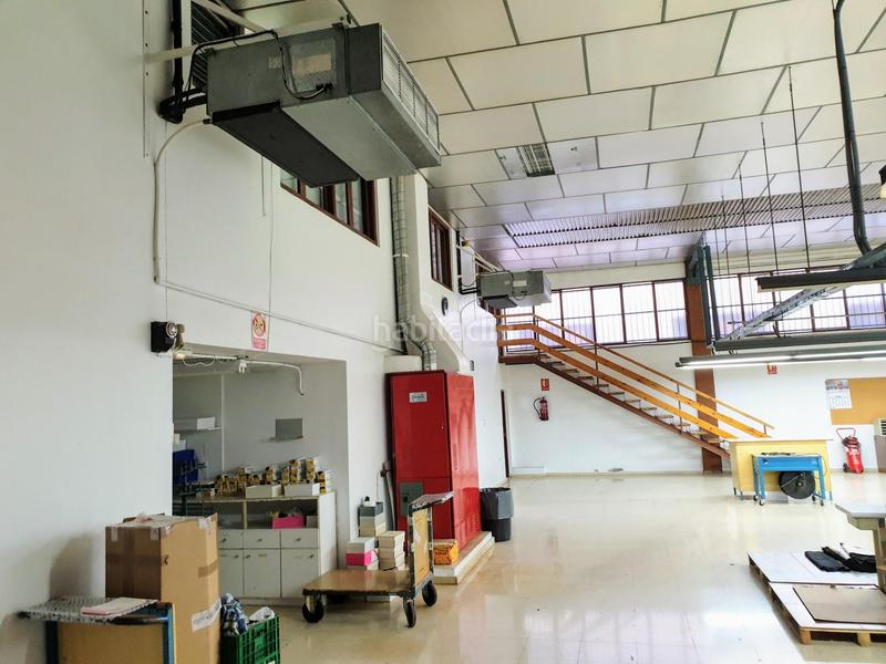 Foto a74aa0d3-4358-4778-af3f-6bad20321fea. Fabrikhalle in Campo Alto-Club de Campo Elda