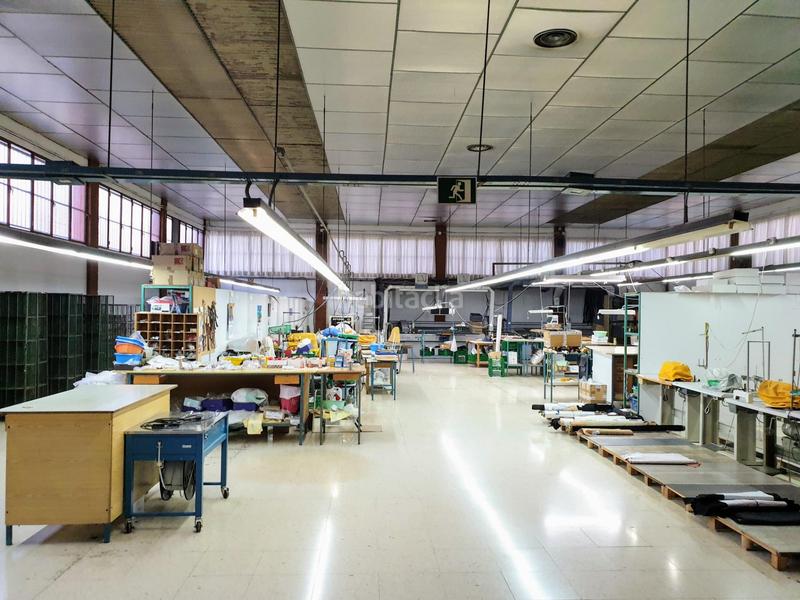 Foto db514272-fa34-4a6a-8fe1-dbbf1fd64917. Fabrikhalle in Campo Alto-Club de Campo Elda