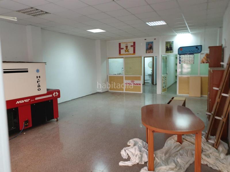 Foto 2bd8d414-d801-48a2-b984-0ff34d7ca879. Business premise in Sax