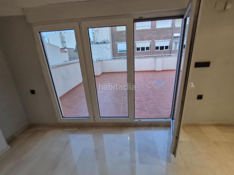 Foto 0b7b37ec-b433-4017-a4d8-fd4c7d0b416d. Attico con parcheggio in Plaza Castelar - Mercado Central Elda