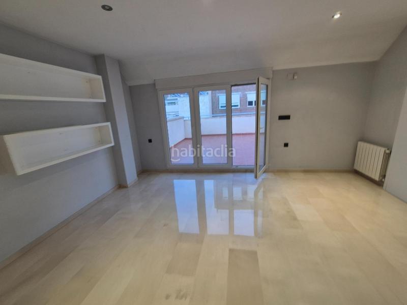 Foto b38c462d-0ce6-47eb-93db-14fa007cd4f9. Attico con parcheggio in Plaza Castelar - Mercado Central Elda