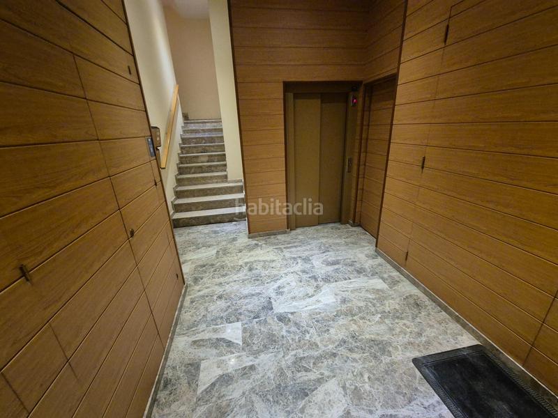 Foto f672a7bf-5b9f-47c9-9c30-aa8b70737d5d. Attico con parcheggio in Plaza Castelar - Mercado Central Elda