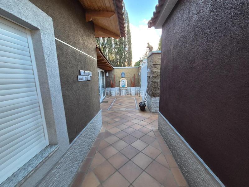 Foto c7ab87f9-247a-4a33-bba4-e569c250f944. Chalet  a la venta en Campo Alto-Club de Campo Elda