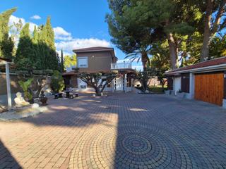 Xalet a Campo Alto-Club de Campo. Chalet a la venta en elda