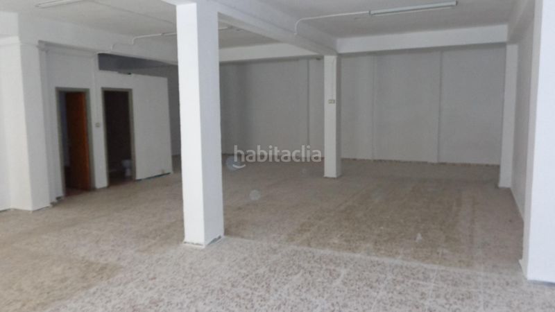 Foto ee0cf5a5-daa8-4f1c-9866-c21e5f616fd6. Local comercial a Plaza de Toros-Avenida Chapí-Trinquete Elda