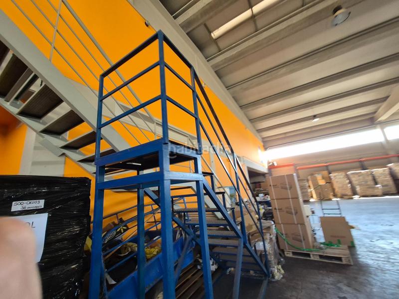 Foto ce6d0607-99ef-49e0-aaec-4257d3aa5c02. Nave industrial se vende nave en Fraternidad Elda