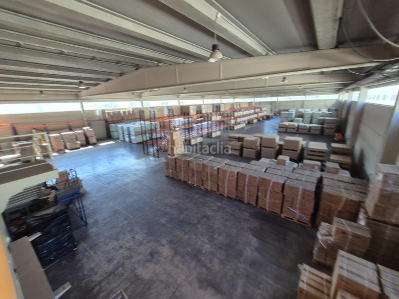 Foto e8d1254b-4fb4-4f82-af89-127c5902fd3a. Nave industrial se vende nave en Fraternidad Elda