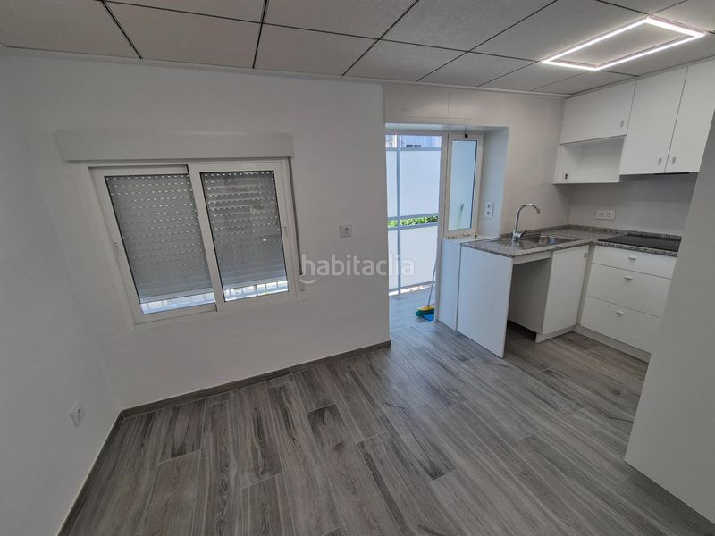 Foto 3746716f-33ca-4552-9d06-b476fbad82b8. Rent flat in Las Trescientas-San Francisco-Ciudad Vergel Elda