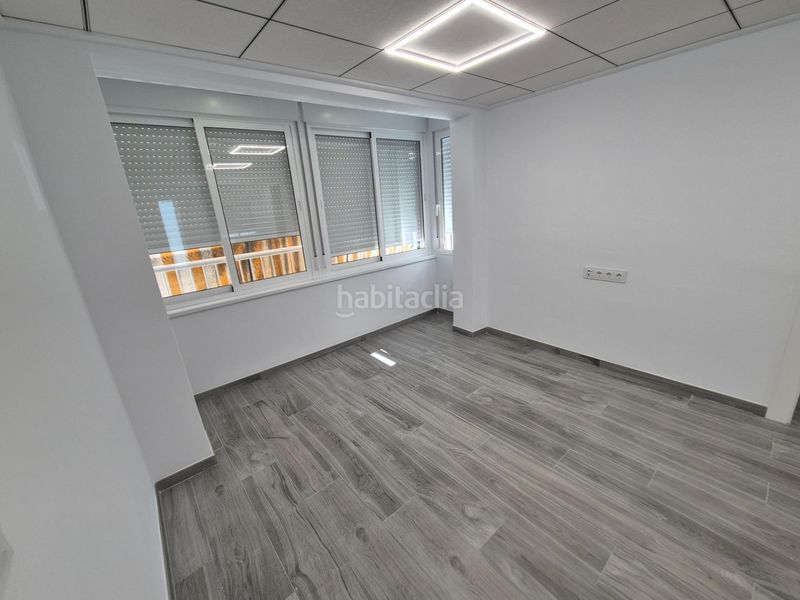 Foto b4bc1ca0-dc07-4655-9921-f18b24c387a3. Rent flat in Las Trescientas-San Francisco-Ciudad Vergel Elda