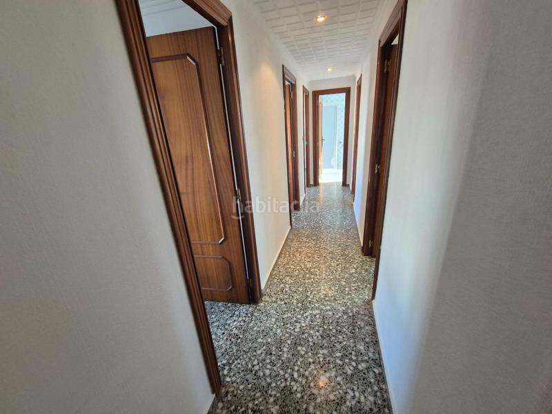 Foto d49aa600-2f04-4bb8-b915-d23db79b4c6e. Piso  en venta en Plaza Castelar - Mercado Central Elda