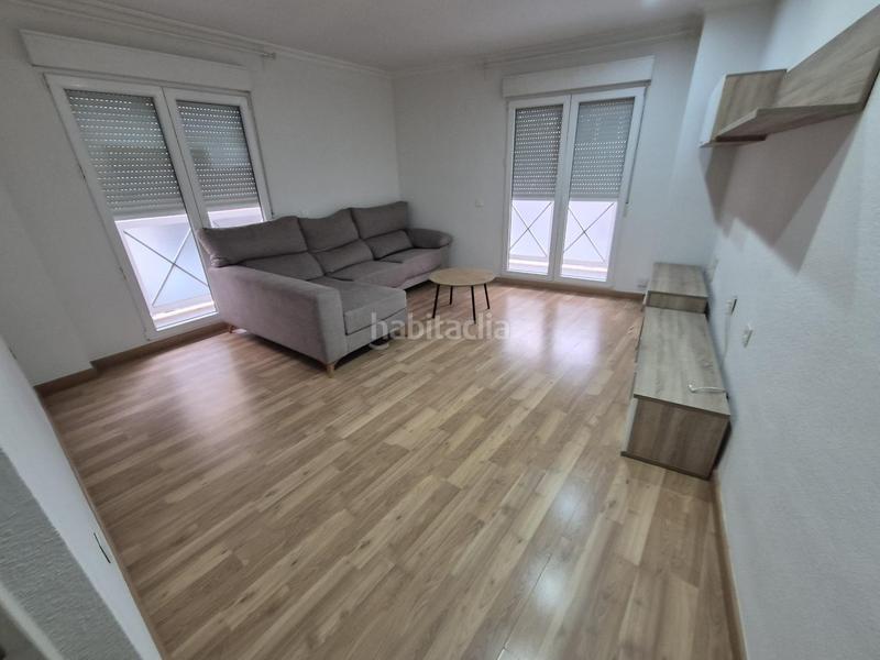 Foto 02210bef-83c8-4480-8b09-5ab5108e46ff. Location appartement dans Plaza de Toros-Avenida Chapí-Trinquete Elda