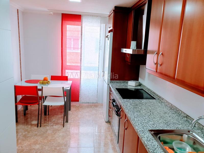 Foto 7858eedf-45bc-4ee7-b058-a75da4e0fe3b. Alquiler piso alquiler de piso en Fraternidad Elda