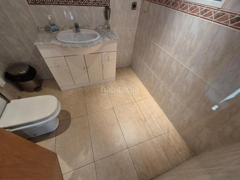 Foto 8f0c7120-3a8c-4083-b1f6-b1c29d46f1fd. Fabrikhalle in Campo Alto-Club de Campo Elda