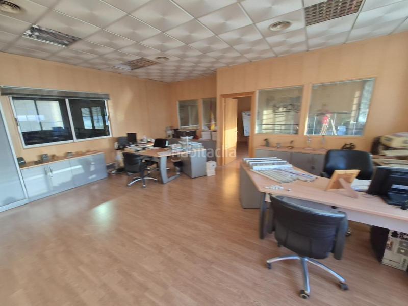 Foto fda660dd-1aab-42b2-b7b9-e0bebc77b093. Fabrikhalle in Campo Alto-Club de Campo Elda