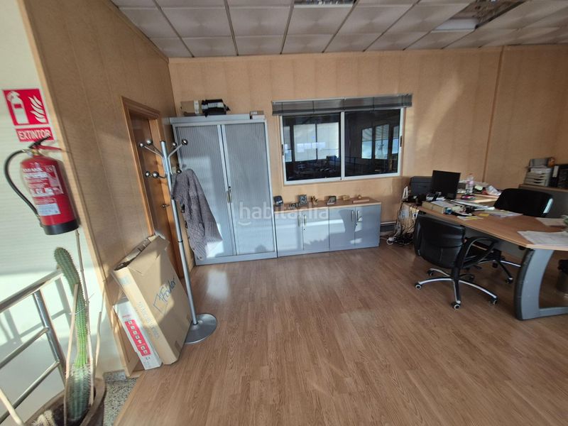 Foto e51e2d4c-7cad-44c5-b2d2-f84f5b9c6dce. Location bâtiment à usage industriel dans Campo Alto-Club de Campo Elda
