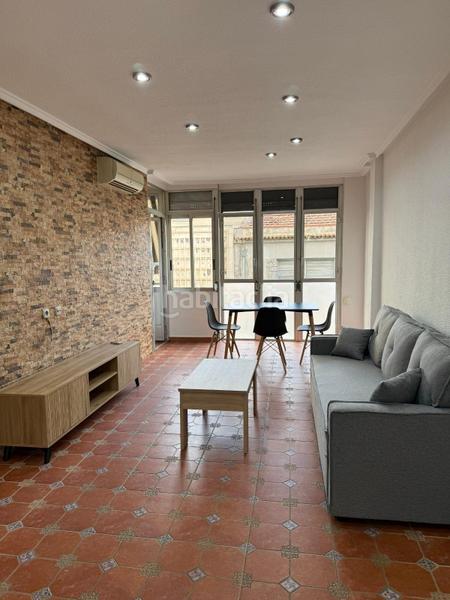 Foto 9deba563-1ff3-4bb4-b9c8-e2b29244a28c. Miete etagenwohnung in Plaza de Toros-Avenida Chapí-Trinquete Elda