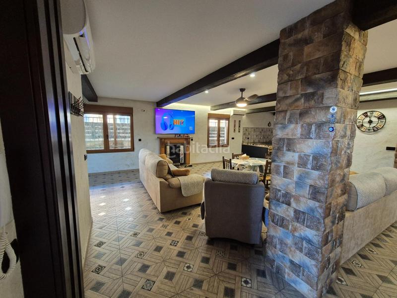 Foto 5210bacc-5336-4d73-bd58-691f8fbc6f58. Chalet  en venta en Monòver