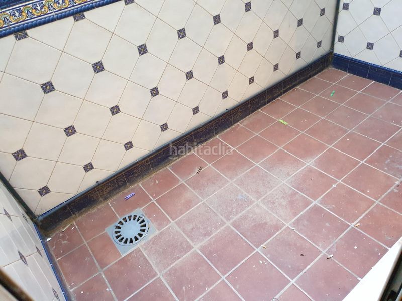 Foto f9dbe9d3-bbff-4bd7-82ed-ac2f24b68fdc. Local comercial a Petrer