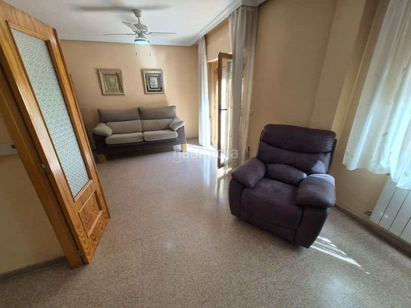 Foto 4d8aa528-192c-4950-af27-f9c9ec2a467f. Casa a Petrer
