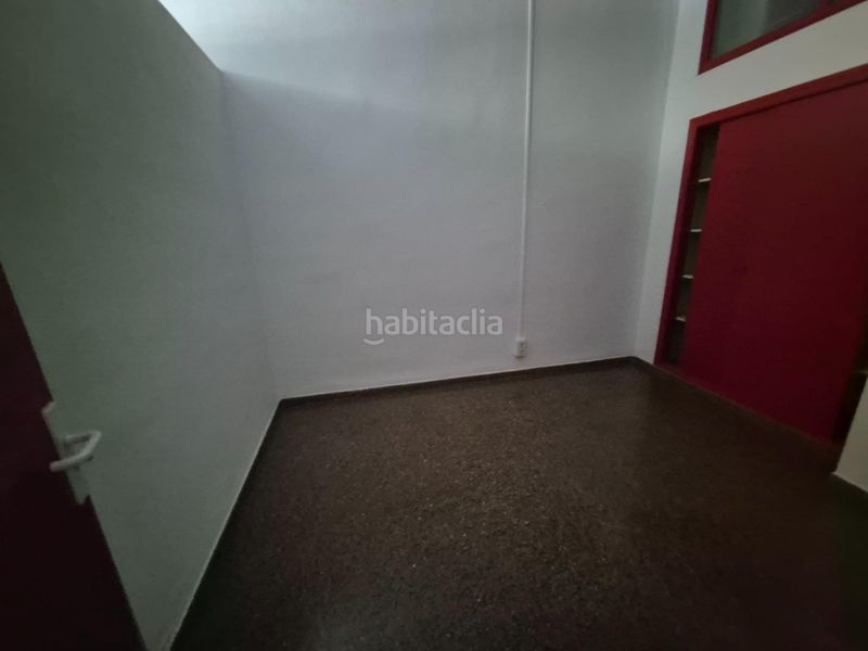 Foto 738645a3-fe57-42bb-85b7-23ffc4770110. Local comercial local en venta en Centro Elda