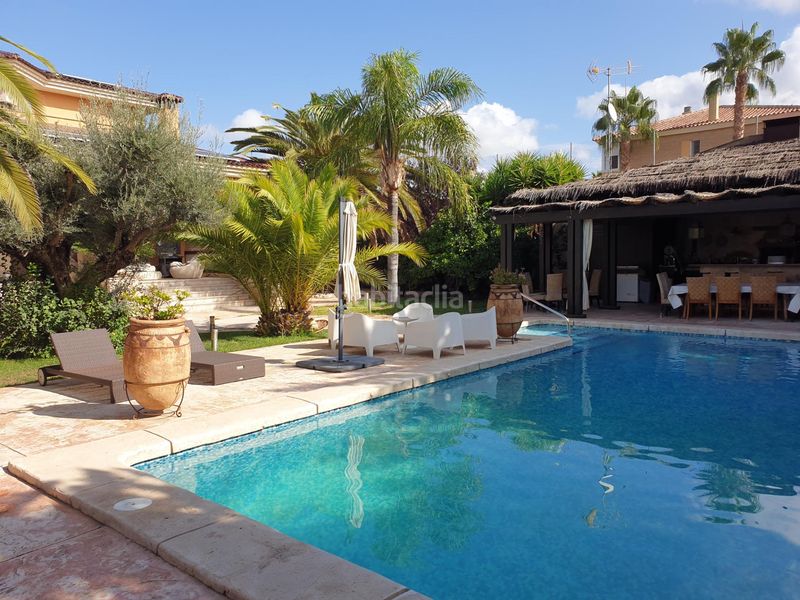 Foto 478eccf6-11a5-47a7-9e2d-ebd920f92318. Xalet amb piscina a Petrer