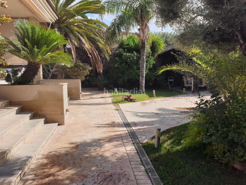 Foto d969d07b-1cc3-498f-b541-b635932df6d8. Xalet amb piscina a Petrer