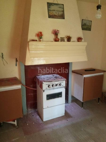 Foto 0efc2725-c436-41a7-b8f8-ce03599a2266. Casa amb aparcament a Munera