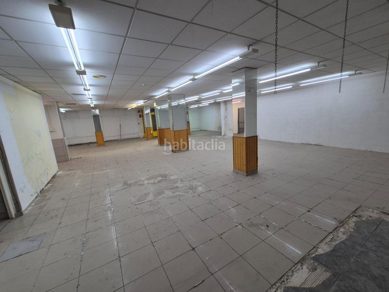 Foto 4e49a4ee-a38a-4748-adcc-675d59813db4. Local comercial a Plaza de Toros-Avenida Chapí-Trinquete Elda