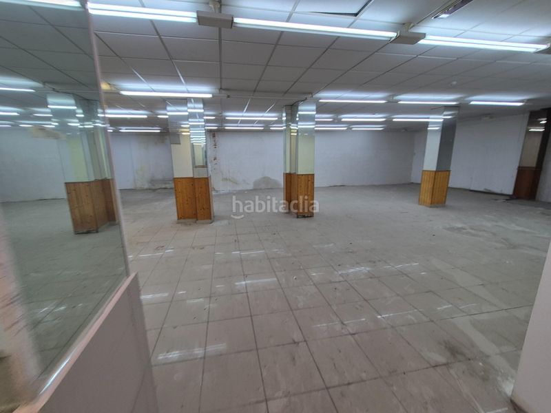 Foto b4379fea-8128-4e62-bd8c-055aca99d36e. Local comercial a Plaza de Toros-Avenida Chapí-Trinquete Elda