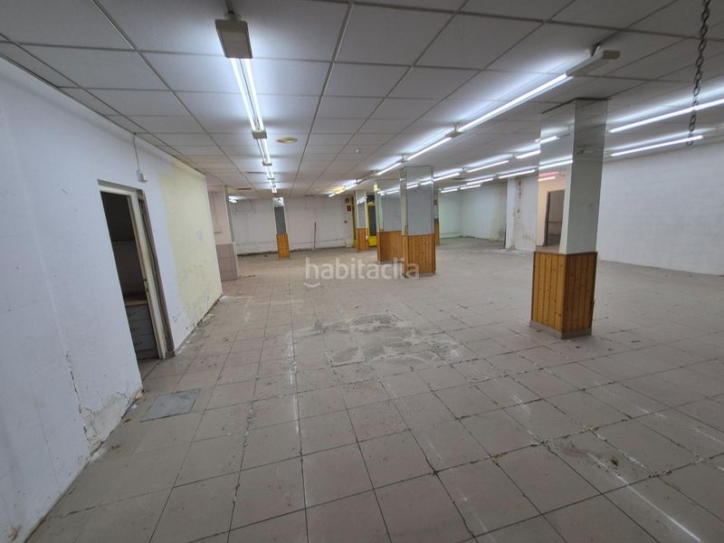 Foto bde4eeee-ff6b-454d-ab35-6f5dbf3c20f0. Local comercial a Plaza de Toros-Avenida Chapí-Trinquete Elda