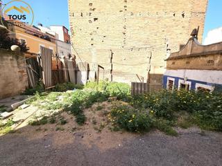 Wohngrundstück in Trinitat Vella. Solar en barcelona.