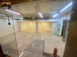 Local Comercial a El Clot. Local comercial a reformar en barcelona.