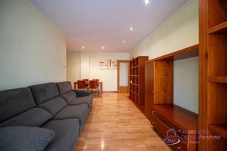 Appartement à Can Tiana. Piso con piscina y parking