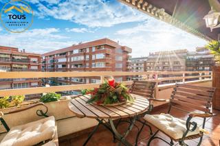 Appartement à Barri de les Corts. Increíble piso en barcelona.