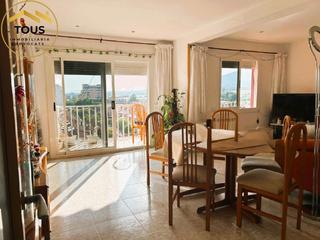 Pis a Veral d´Ocata. Piso con parking y zona comunitaria con piscina y tennis