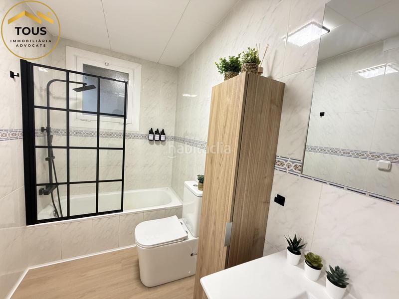 Foto 07264b39-1e7e-4775-ac46-a094ad8eac5d. Planta baixa a Centre Pineda de Mar