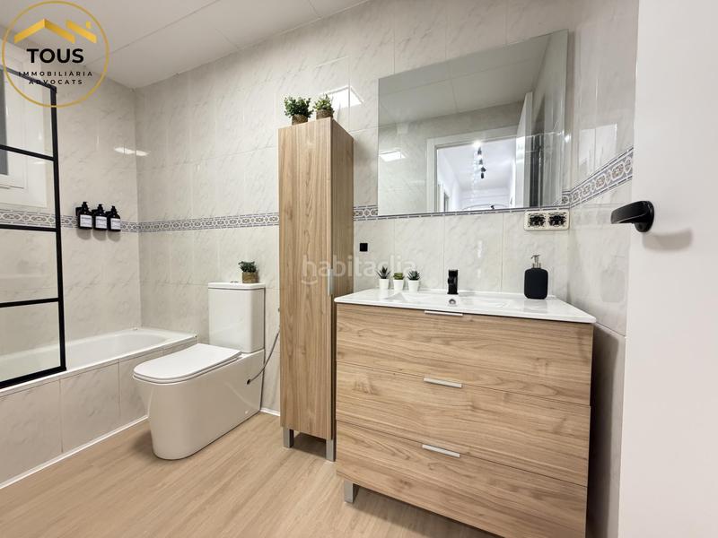 Foto 71208dd0-ce1c-46b0-baa6-eba9156a11f8. Planta baixa a Centre Pineda de Mar