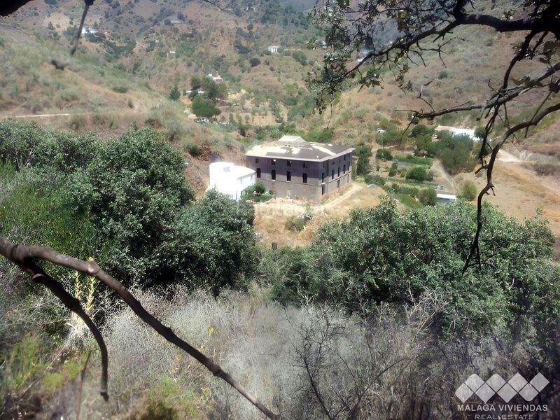Foto 140ab6ad-26f2-4ba4-a04b-5e61746d286c. Finca rústica a Pinares de San Antón Málaga