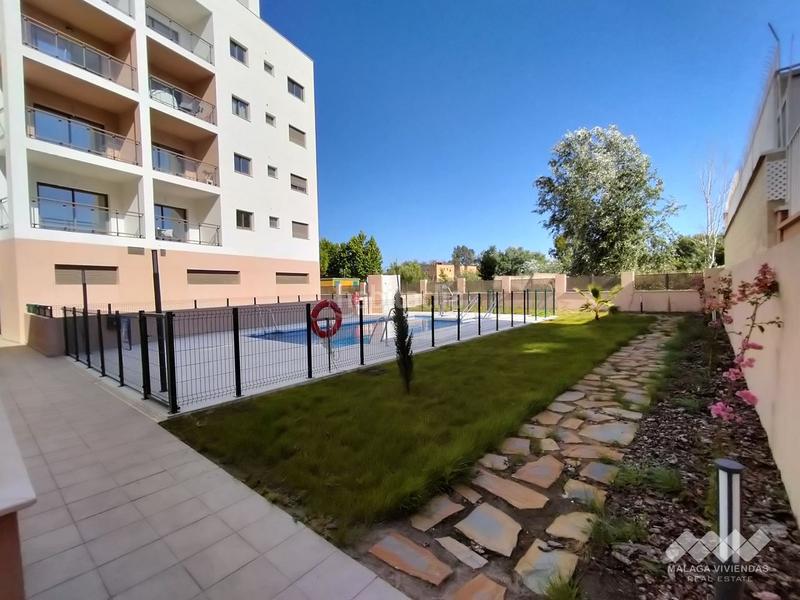 Foto 613f1ab3-3ffd-4cc0-adbb-099d73b9697a. Appartamento con piscina in Las Flores Mijas