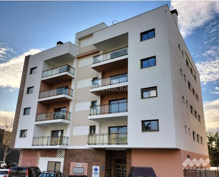 Foto ba129ad2-e79a-4533-bff2-5880082e15a7. Appartamento con piscina in Las Flores Mijas