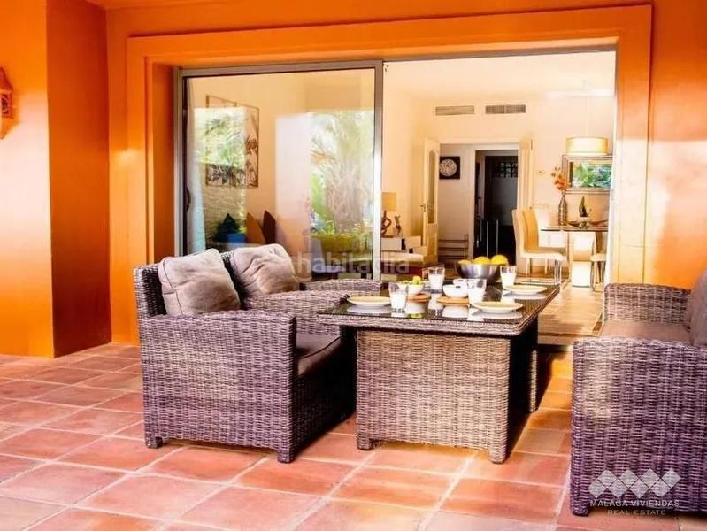 Foto c41b4241-14db-4ddb-8207-82298fc61a9b. Planta baixa a Benatalaya Estepona