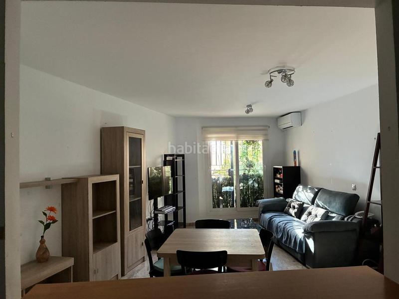 Foto c6b316e9-6021-4c93-99a9-159fae1d0749. Location rez-de-chaussée avec piscine dans El Pinillo Torremolinos