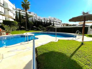Appartement à Riviera del Sol. Amplio ático en riviera del sol mijas con vistas al mar y piscin