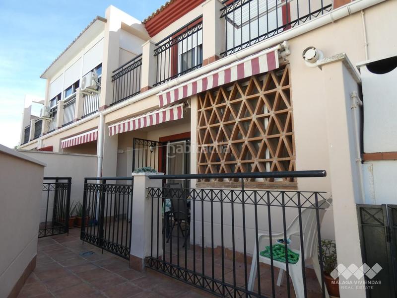 Foto 24f56006-d33b-4245-b41c-4e4f1e0a8fc0. Maison jumelée avec piscine dans El Romeral-Peñón de Zapata Alhaurín de la Torre