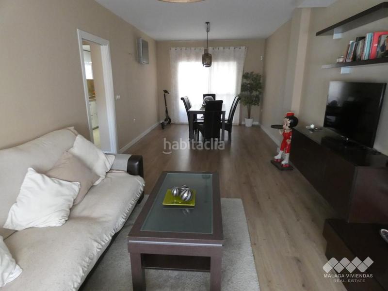 Foto 2b40bf0b-8c2f-4595-8ab1-9ae638d1bd3b. Maison jumelée avec piscine dans El Romeral-Peñón de Zapata Alhaurín de la Torre