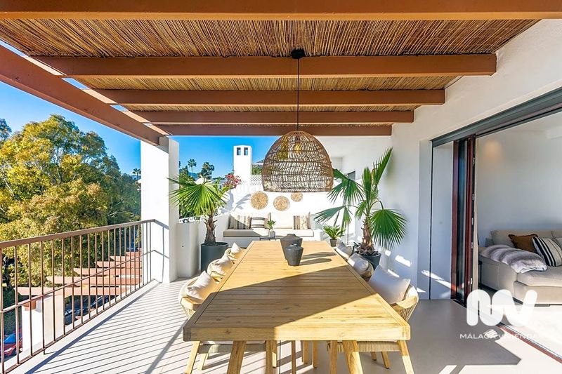 Foto a52f5f35-2a4b-456c-bdb1-b5c629d447cb. Dúplex amb aparcament piscina a lomas de Marbella club Marbella