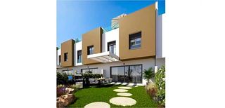 Casa en Viña Málaga. Chalet a estrenar en torre del mar