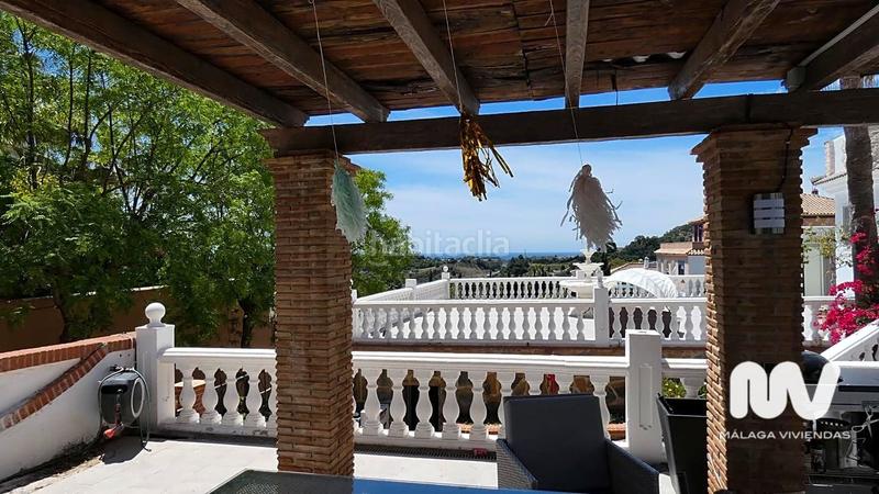 Foto 4c1ecc27-832f-4977-9eb3-41687e257471. Casa amb piscina a altos de Estepona Estepona