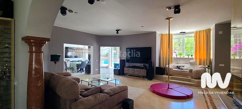 Foto 4e837e0a-4ff2-4888-8f35-d5010f85bf5e. Casa amb piscina a altos de Estepona Estepona